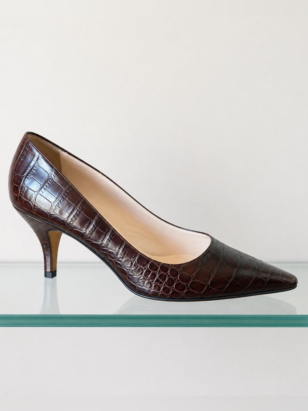 Mizrahi Crocodile  Embossed Classic High Heel Pump 8.5